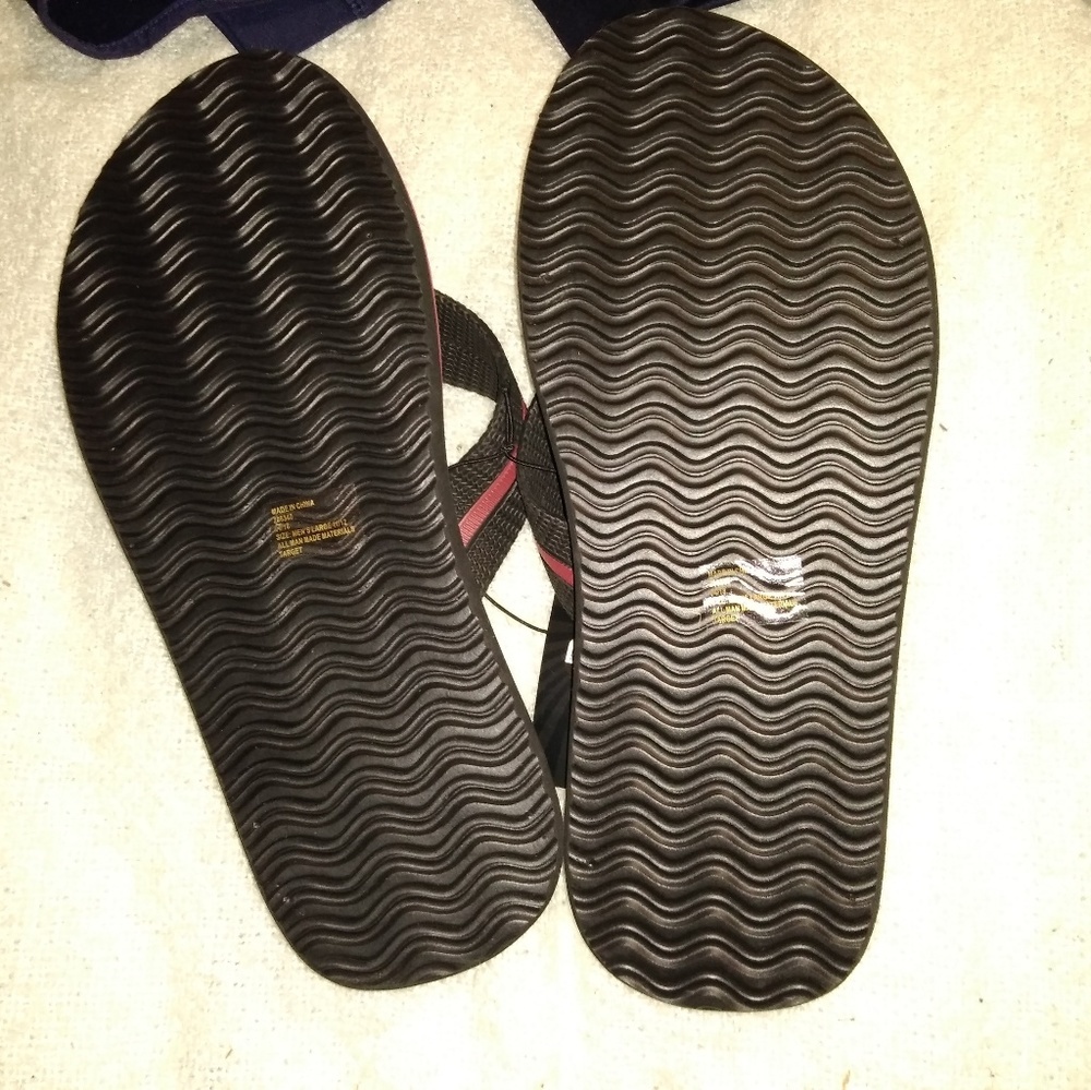 Arkansas Razorback Campus Footnotes Flip Flops - Picture 3 of 5